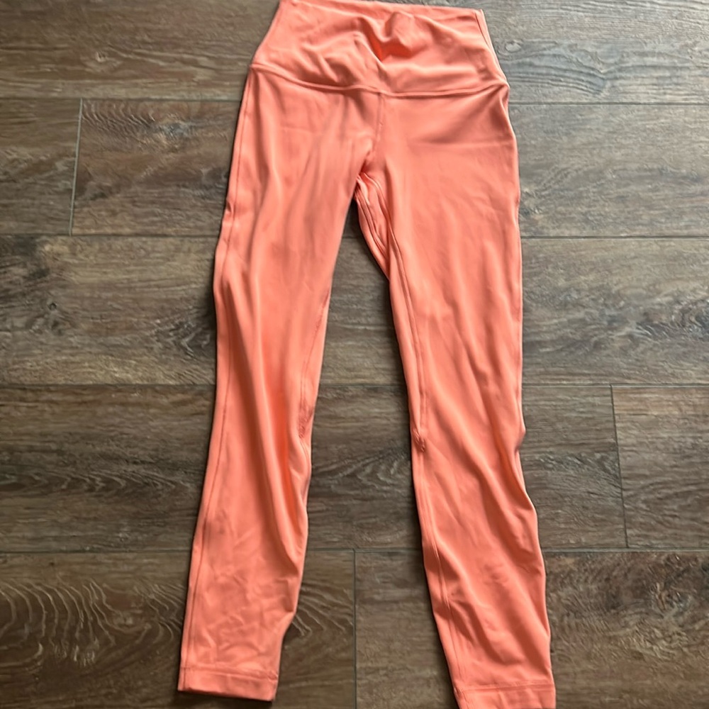 Lululemon coral size 4 25 inch